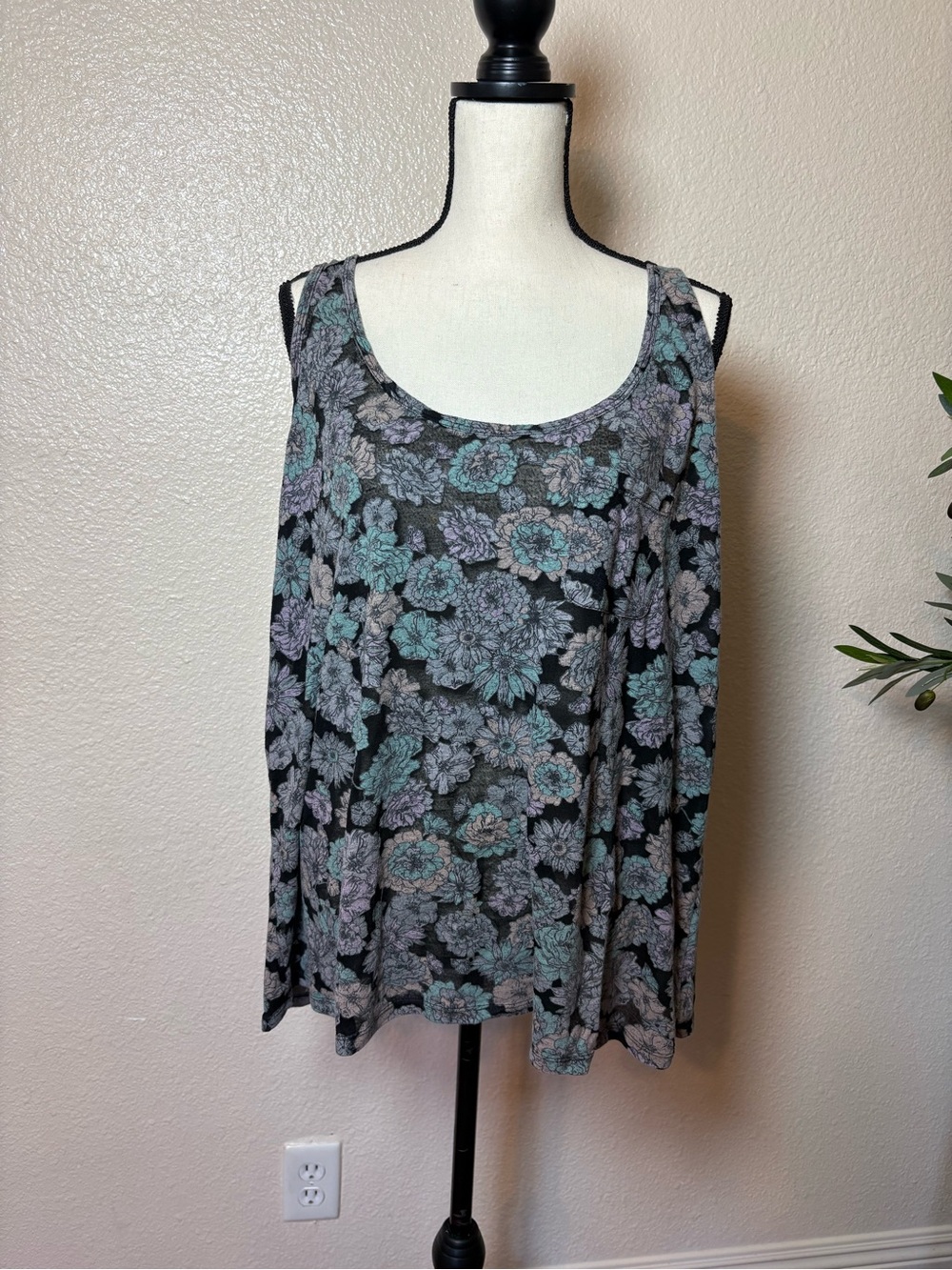 Grey Floral Burnout Tank